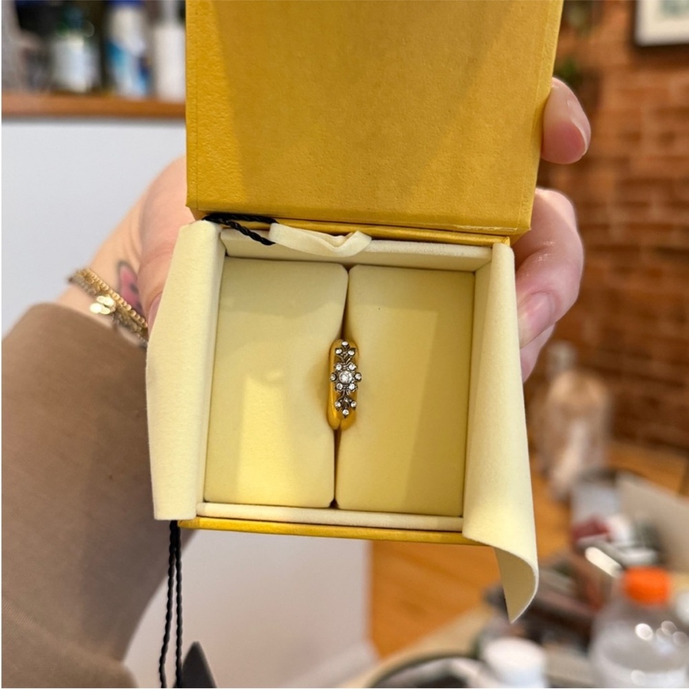 Fendi Gold Earring Cuff with Silver Detailing - Picture 5 of 7